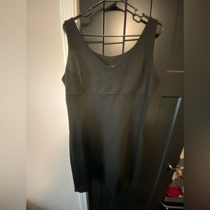 New York & company. Black dress short. Size 12. New York and company.